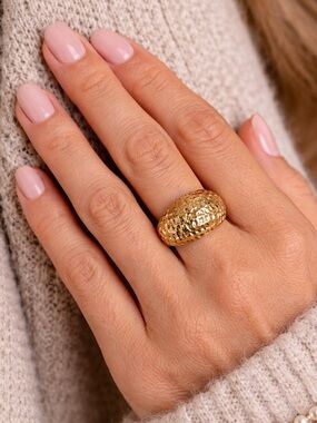 10K Yellow Gold Textured Dome Ring | Statement Ring Size 7